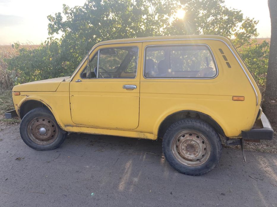 Продам ниву 2121