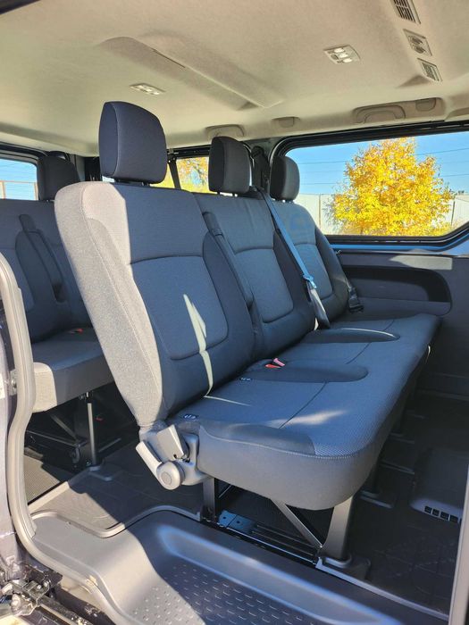 Wynajem busów Renault Trafic/Master - 7-9 osobowy, bogate wyposażenie!