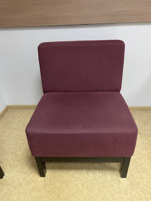 Продам меблі для офісу