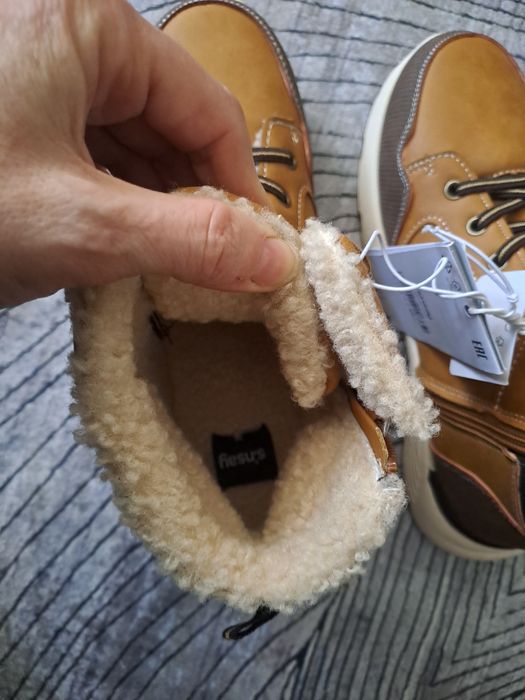 Nowe buty chlopiece ocieplane, rozm 38