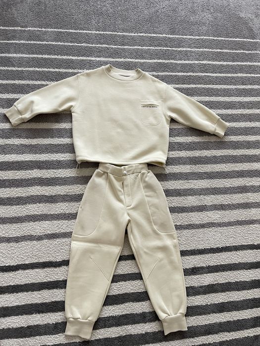 Теплий дитячий костюм на флісі