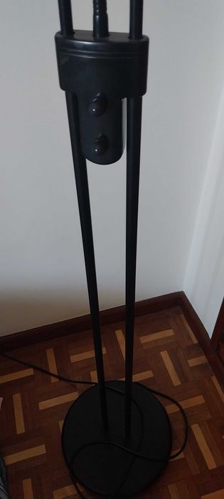 Candeeiro de pé para sala