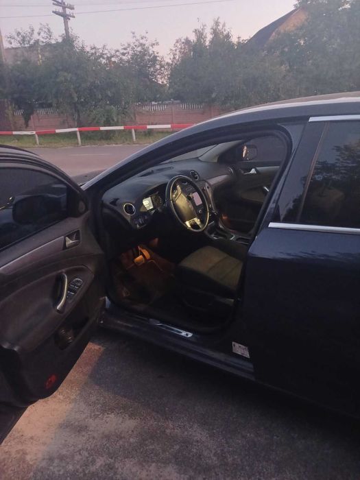 продаеться обмен Ford Mondeo 4 2012