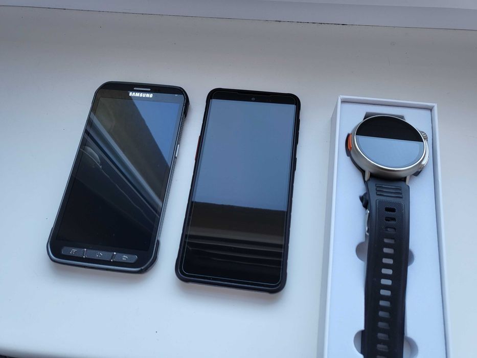 Playstation 4 / zamienie 2 telefony i zegarek na ps4 fajny zestaw/itp?