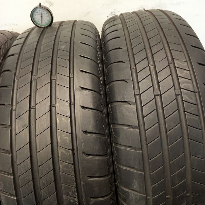 225/65R17 Bridgestone Turanza