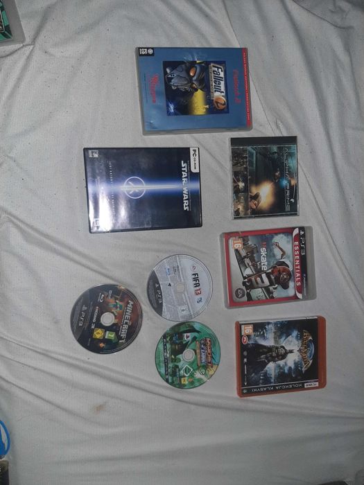 gry wideo na komputer oraz ps3