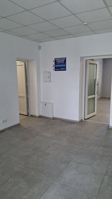 Продаж торгово-офісного приміщення750м2., м.Васильків