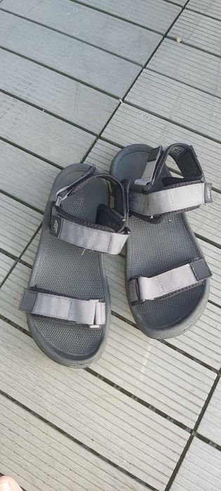 Sandały 4F rozmiar 42, długość 27 cm