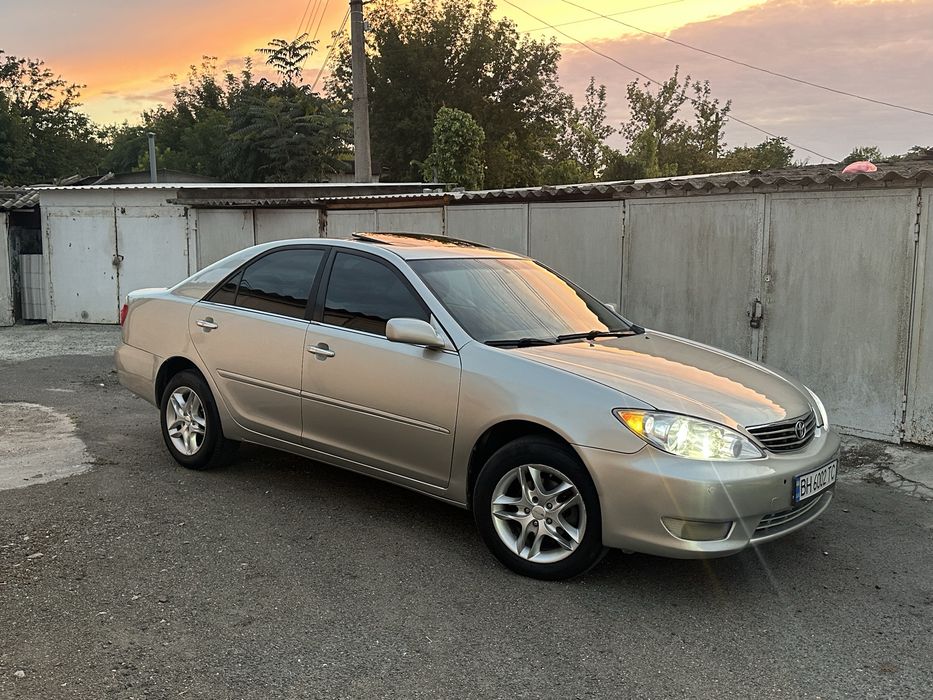 Продам Toyota Camry