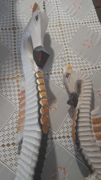 Conjunto 3 estatuas decoração madeira maciça.