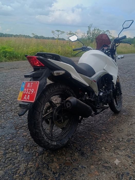 Мотоцикл Lifan Kp200