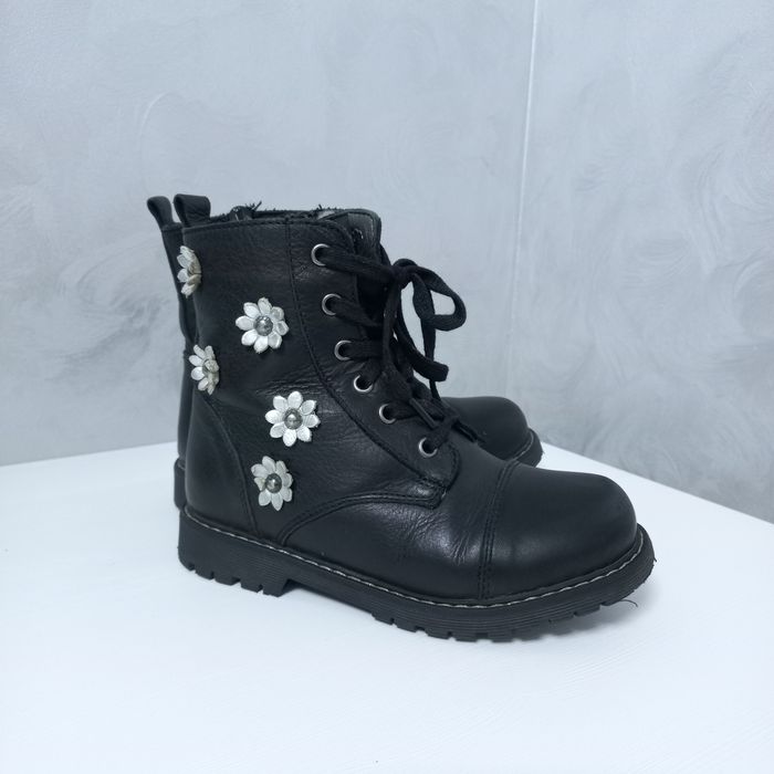 Зимові  ботінки  для дівчинки