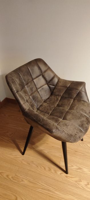 6 Cadeiras em pele - Gato preto SÓ VENDO O CONJUNTO
