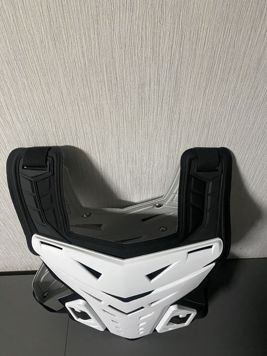 Продам мотозахист грудей / черепаха (нагрудник)