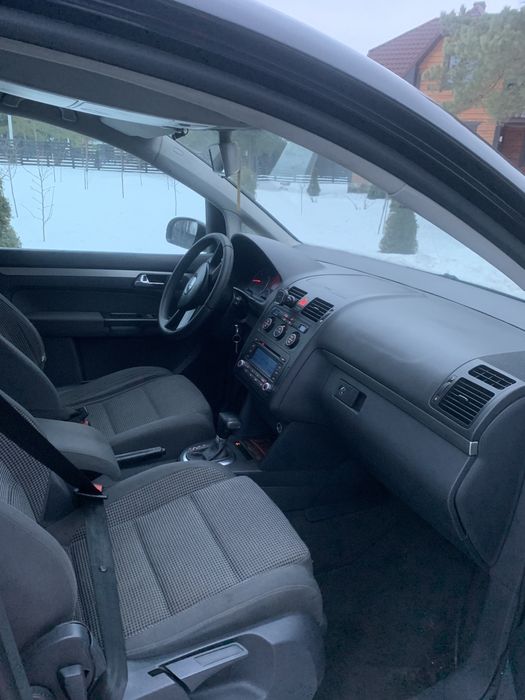 Тоуран 2.0 103 кіловати, коробка автомат.