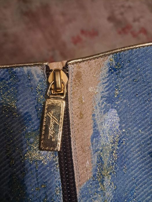 Продаю женскую обувь