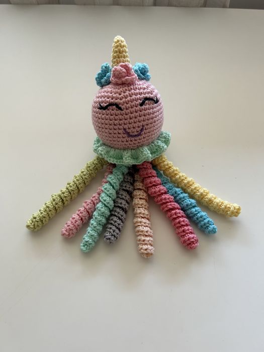 Polvinho unicórnio amigurumis