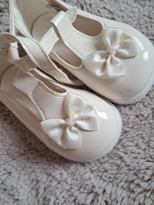 Buciki eleganckie dla dziewczynki 19