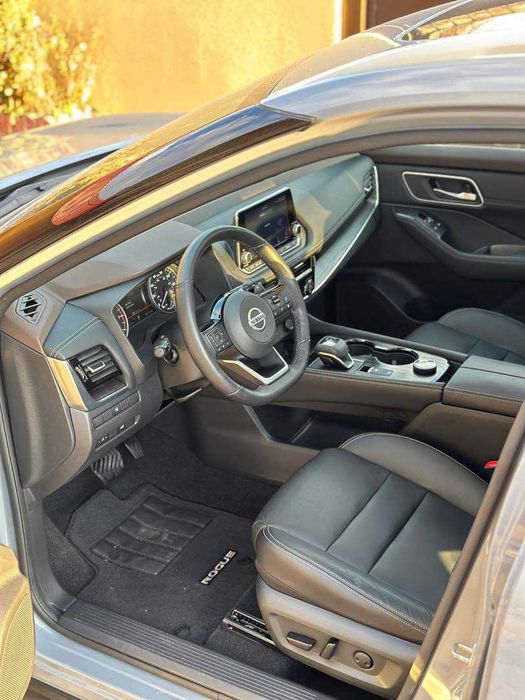 Nissan Rogue SL  2021