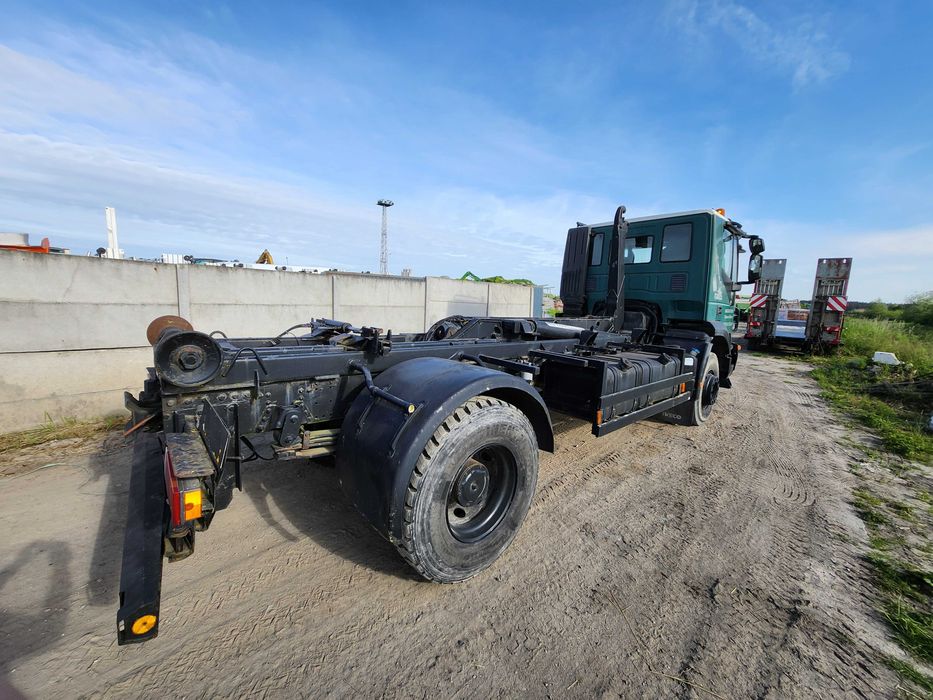Iveco Trakker, hakowiec, napęd 4x2, 360kM, 2009 rok
