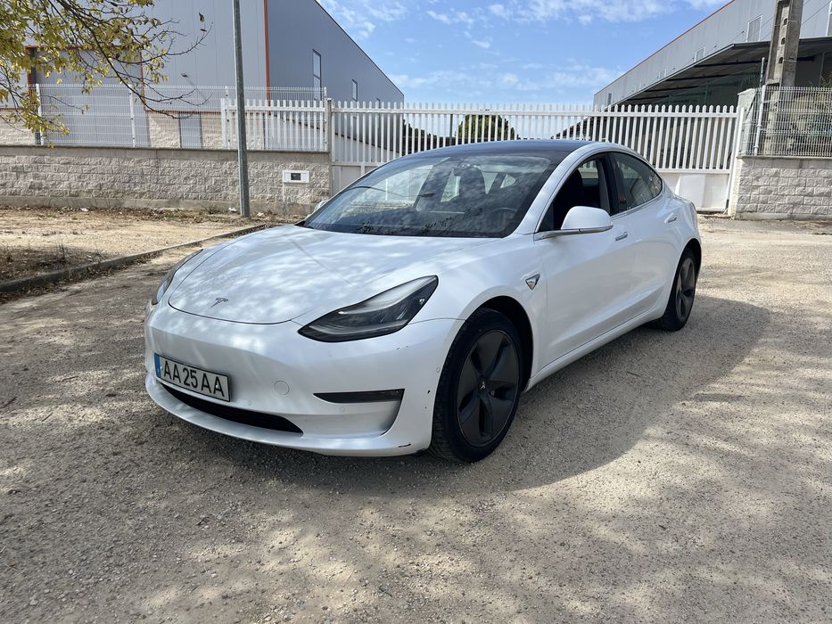 Tesla Model 3 Long Range Dual Moror