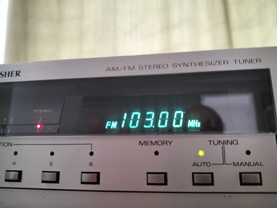 Tuner Fisher FM-2421