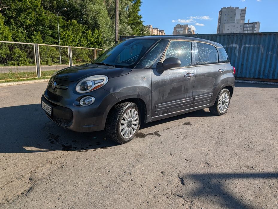 Автомобі Фіат 500L