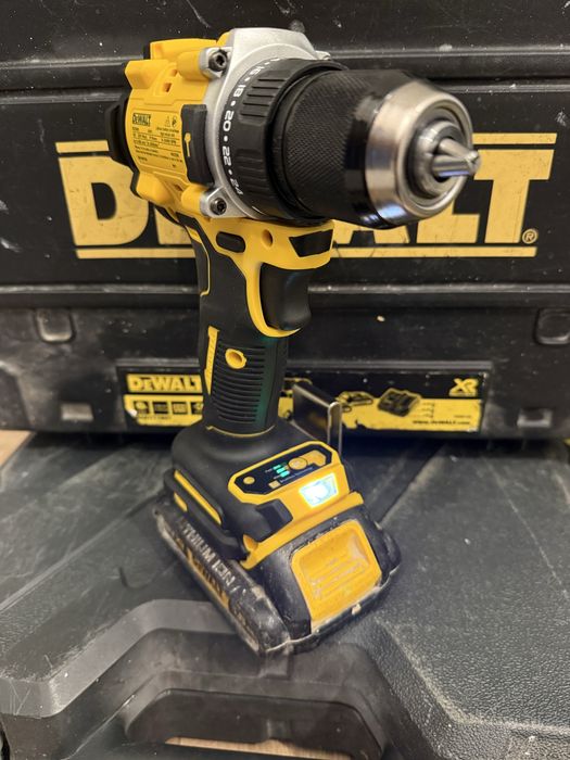 Nowa wkretarka DeWalt DCD805