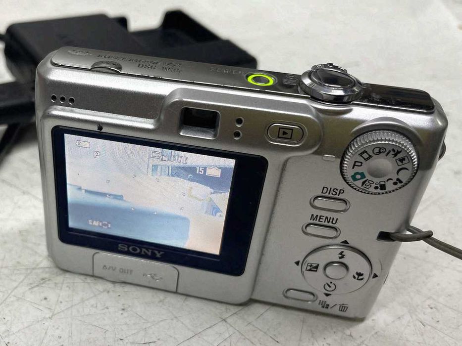 Портативная цифровая фото камера Sony DSC-W35
