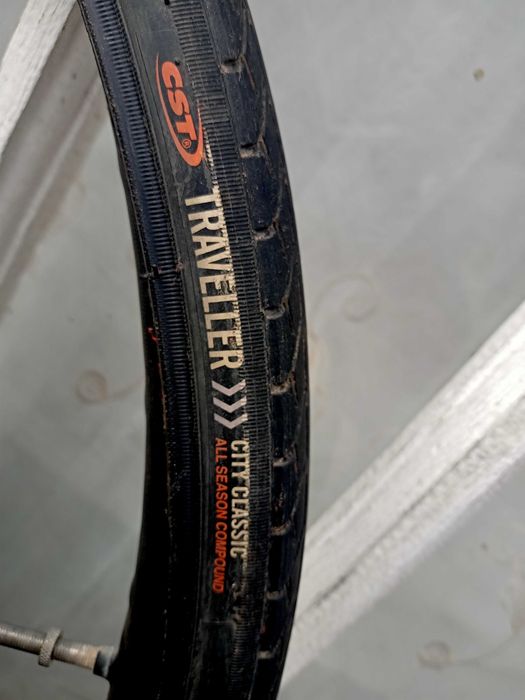 Продам покришку до велосипед а