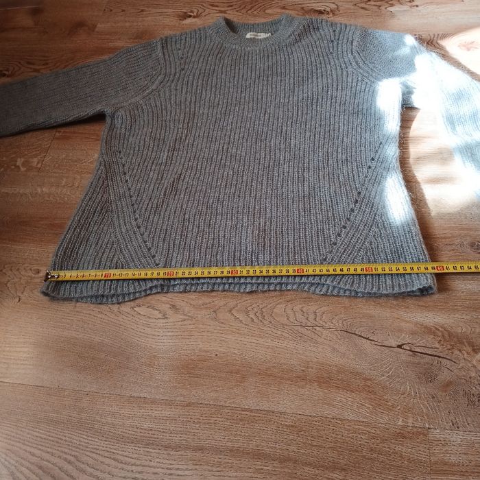 Sweter.  Ricivero