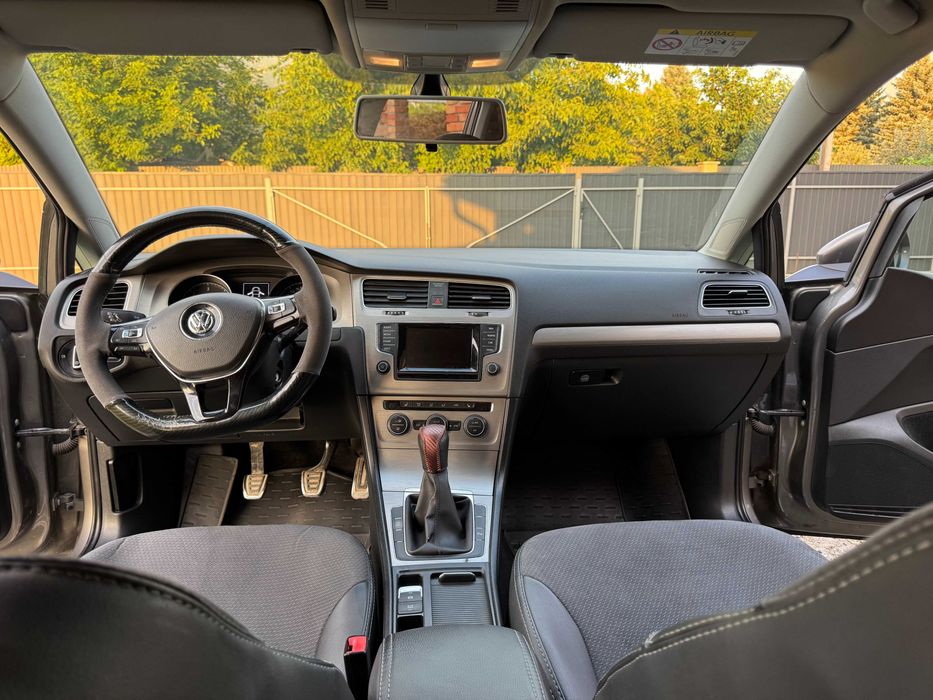 Volkswagen Golf 2014