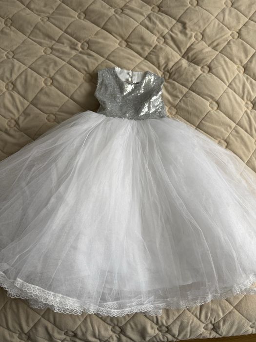 Плаття сніжинка пишне святкове