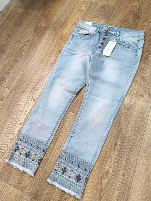 Джинси LEXXURY, капрі, стрейч жіночі нові з вишивкою 48рр