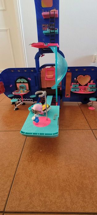 Caravana L.O.L. Surprise! O.M.G. 4-in-1 Glamper Fashion