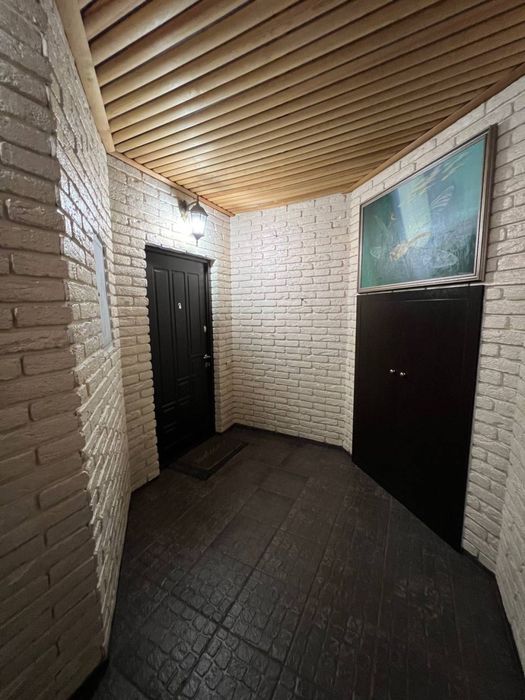 Без% Оренда 3-к. Пр-т Голосіївський, 27. 110м2. М. Деміївська