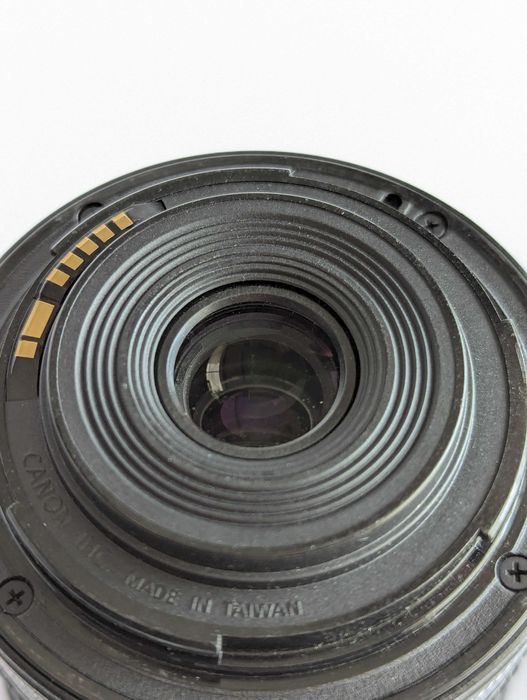 Canon EF-S 10-18mm f4.5-5.6 IS STM