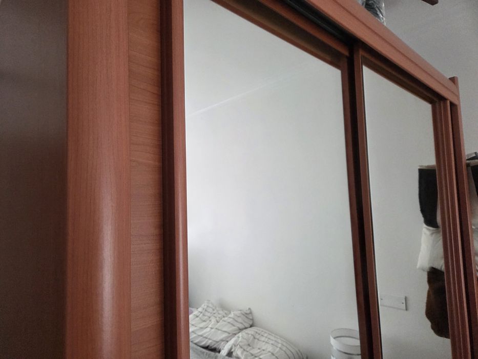 Roupeiro Cerejeira 150x215