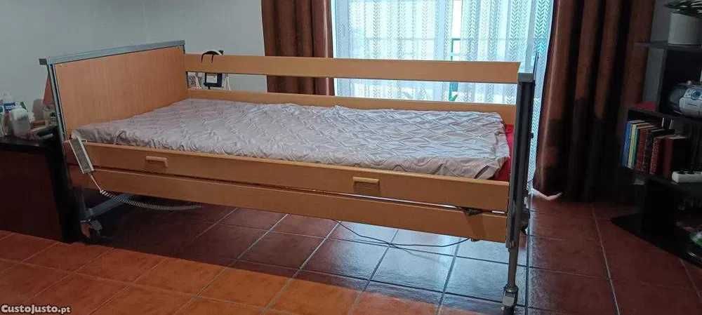 Cama Articulada Elétrica Invacare Accent (como nova)