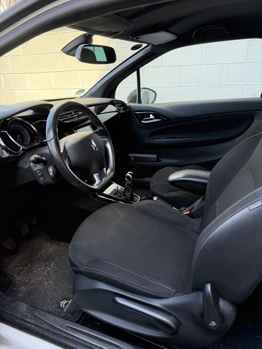 Material Citroen DS3 2012 (Completo 1.500€)