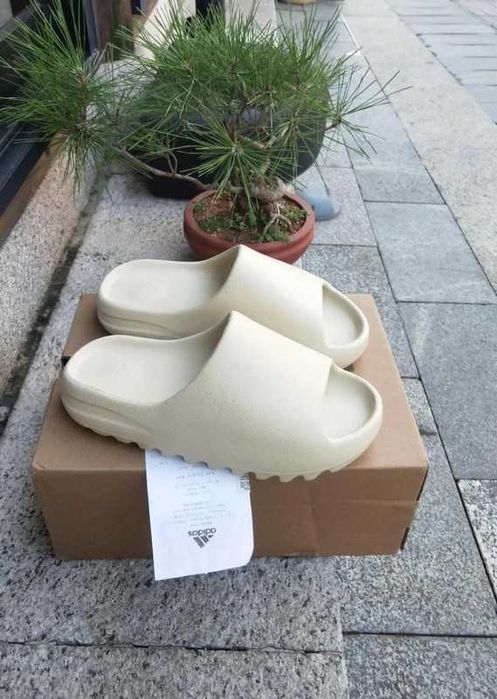 adidas Yeezy Slide Bone R.43