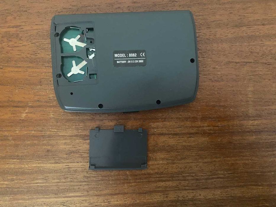 Calculadora e tradutora de bolso com databank