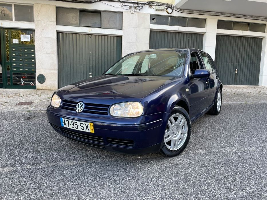 Vw golf 1.4 de 2002 conta com 200 mil km