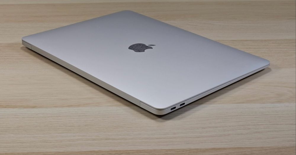 -/- PIĘKNY I LEKKI -/- Laptop Apple Macbook Air 13 SILVER + office