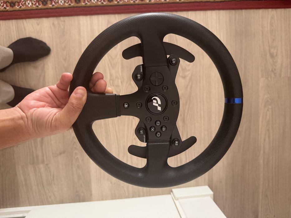 Thrustmaster T300RS + Next Level Racing Wheel Stand Lite + Thrustmaster F1 Wheel add-on