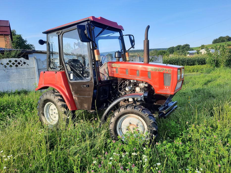 трактор ,мінітрактор