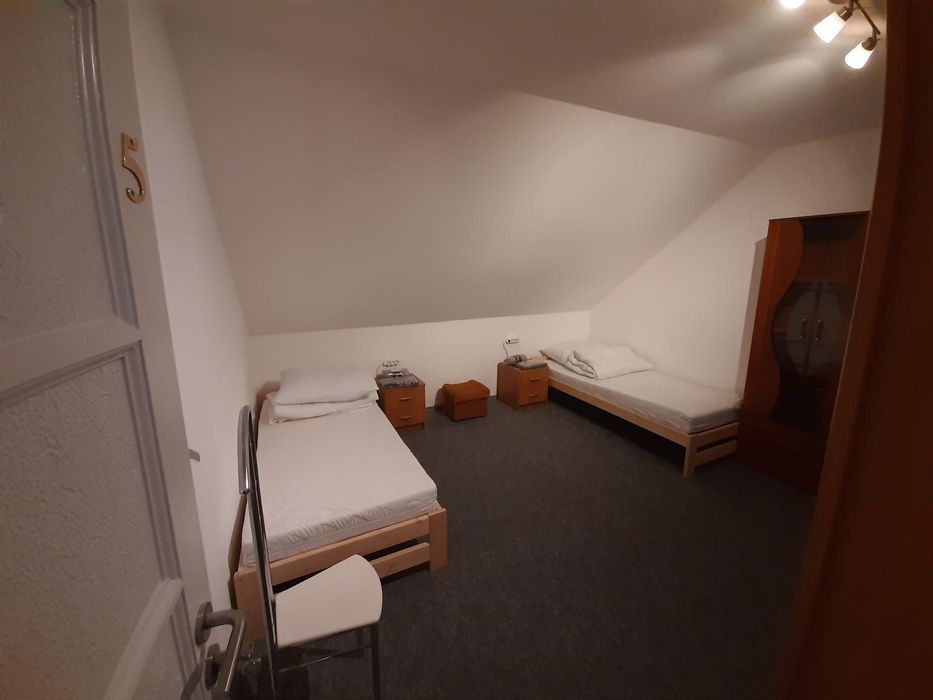 Wynajmę pokoje noclegi kwatery dla firm osiedle Michelin