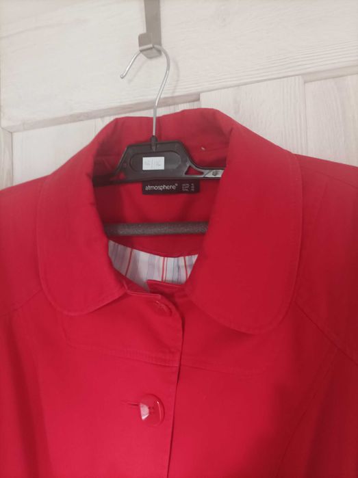 Kobiecy czerwony płaszczyk 42/44