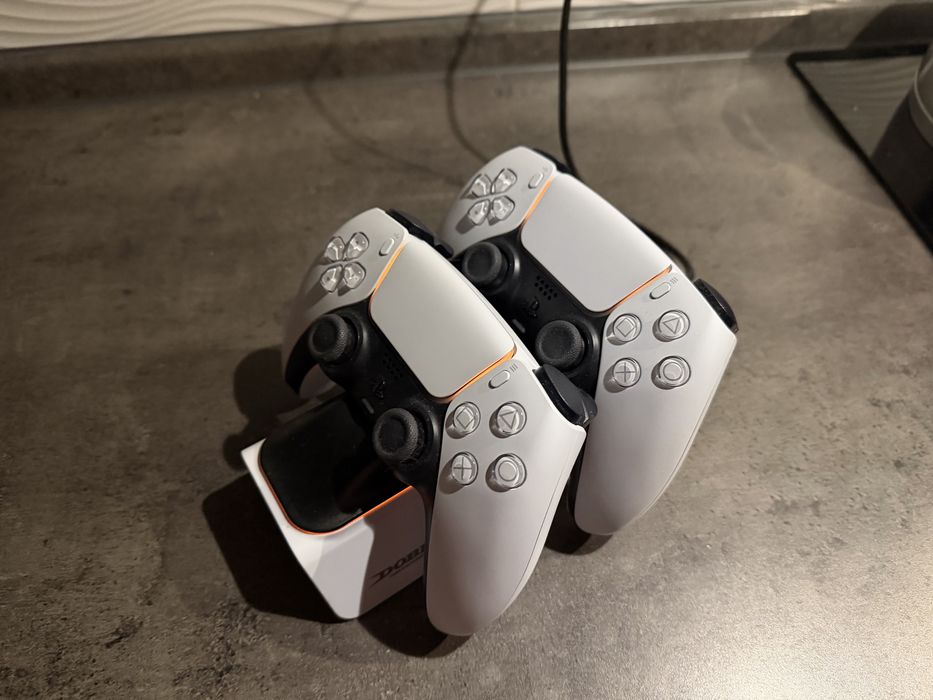 Крепление кронштейн Playstation 5, док станция