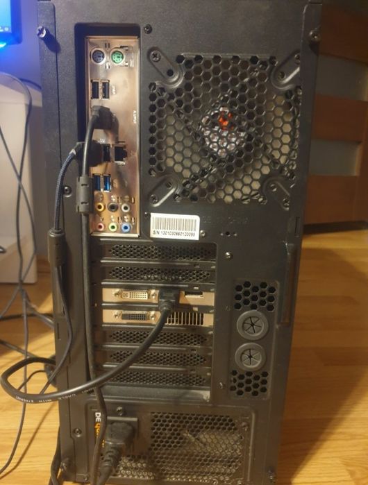 Komputer stacjonarny PC gamingowy AMD FX-8120